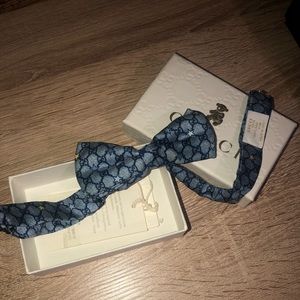 Boy Gucci bow tie